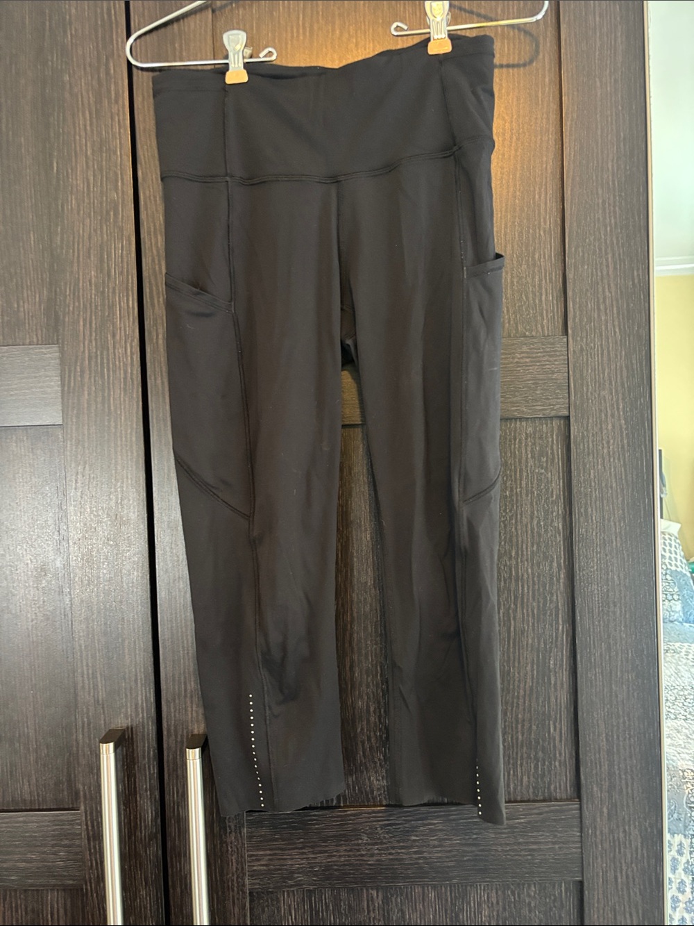 lululemon athletica Black Capri Leggings with Side Pockets